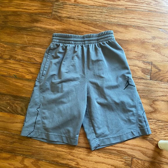 Boy's 10 / 12 Michael Jordon Dri-Fit Shorts - Picture 1 of 2